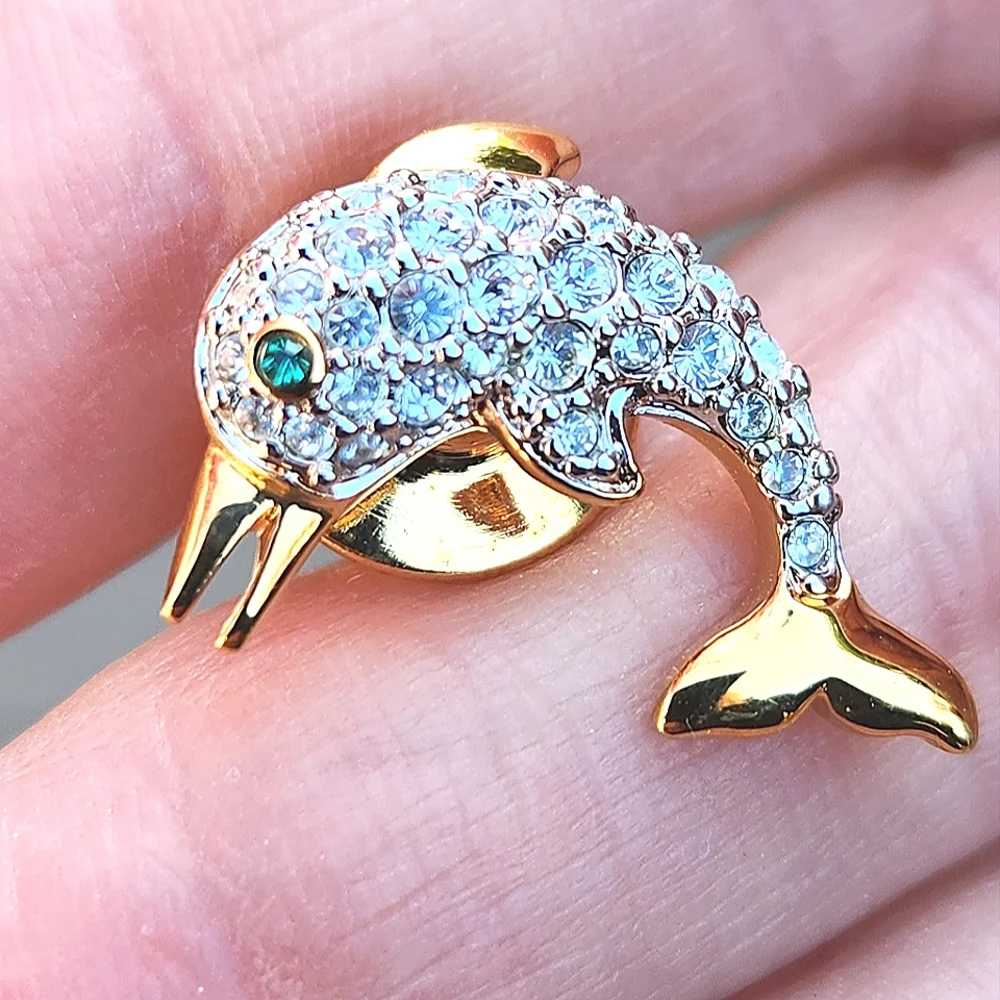 Signed Swarovski Crystal Green-Eyed Dolphin Seal Pin/Tie Tack VERY RARE